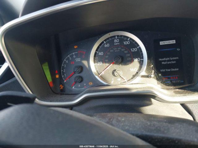 Toyota Corolla Se Image 16