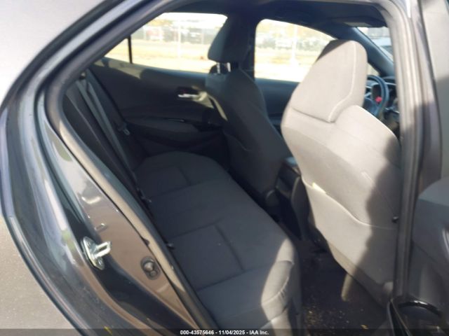 Toyota Corolla Se Image 15