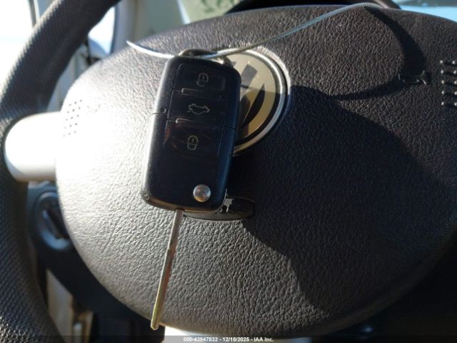 Volkswagen Beetle 2.5l Final Edition Image 7