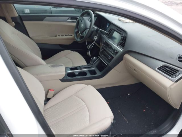 Hyundai SONATA Se Image 2