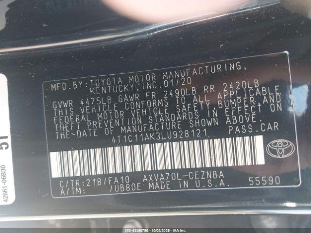 Toyota Camry Le Image 8