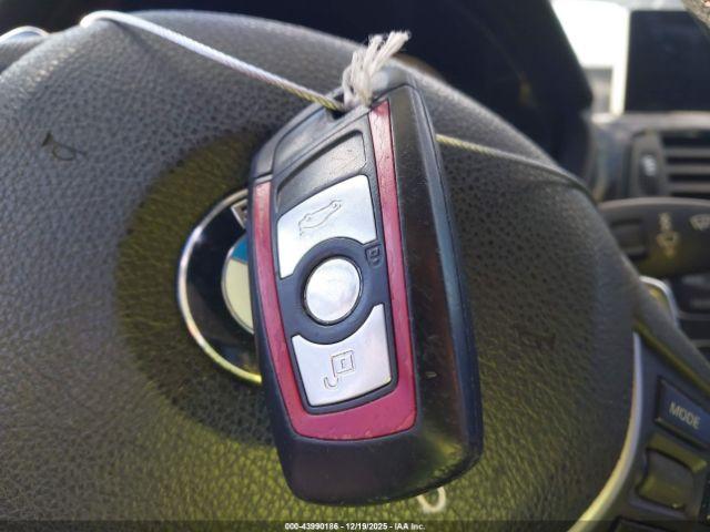 BMW 3 Series Image 10