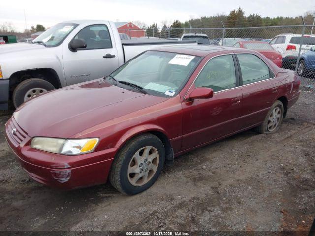 Toyota Camry Xle V6 Image 3