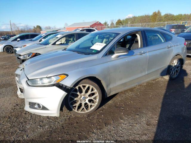 Ford Fusion Titanium Image 2
