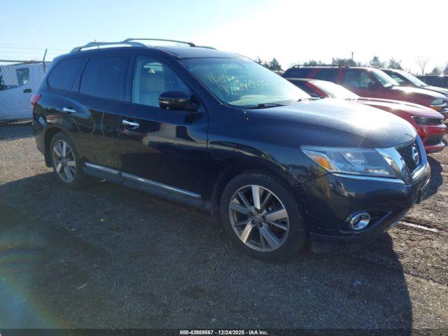  Salvage Nissan Pathfinder