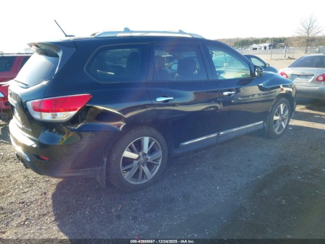 Nissan Pathfinder Platinum Image 16