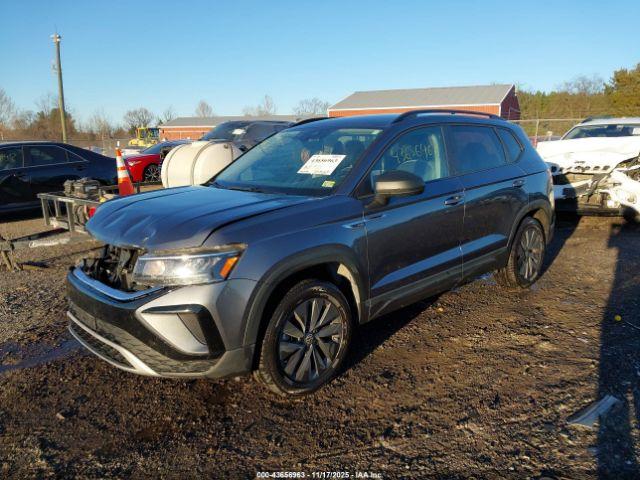 Volkswagen Taos S Image 8