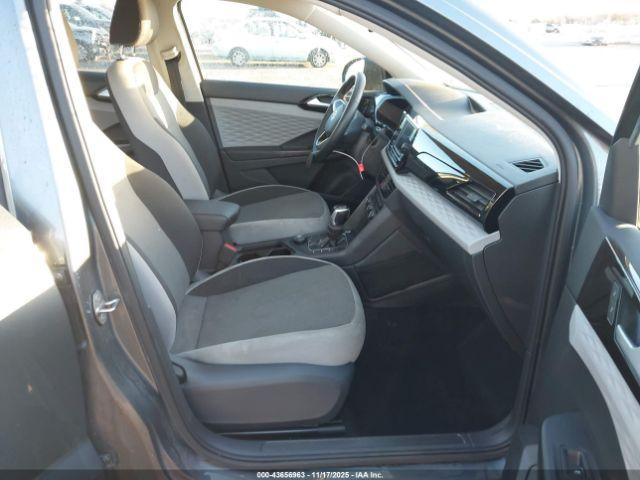 Volkswagen Taos S Image 6