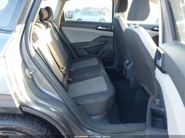 Volkswagen Taos S Image 12