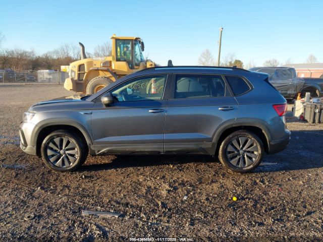 Volkswagen Taos S Image 17