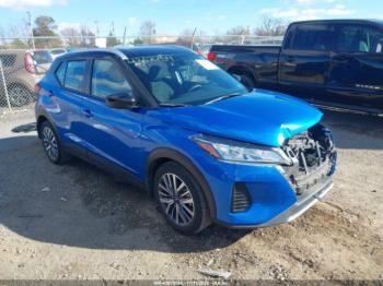  Salvage Nissan Kicks