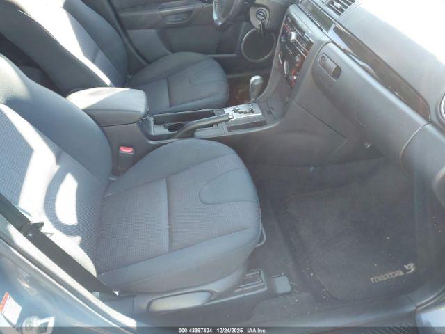 Mazda Mazda3 S Sport Image 4