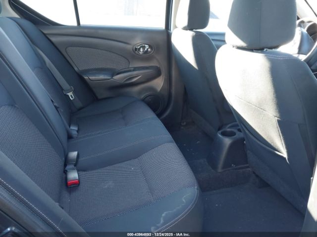 Nissan Versa 1.6 Sv Image 6