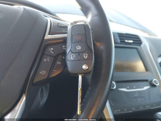 Ford Fusion Se Image 10