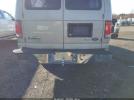 Ford E-350 Image 13