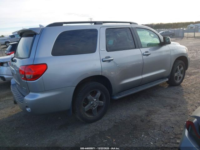 Toyota Sequoia Sr5 5.7l V8 Image 12