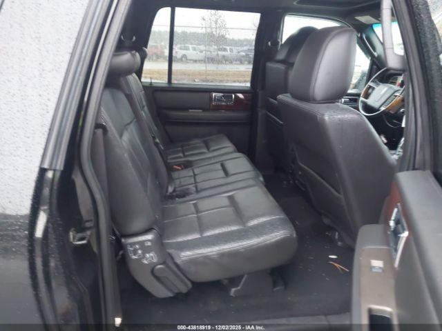 Lincoln Navigator Image 11