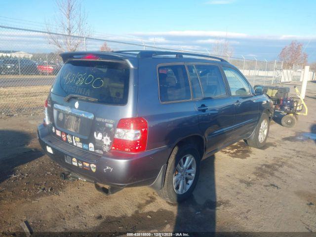 Toyota Highlander V6 Image 4