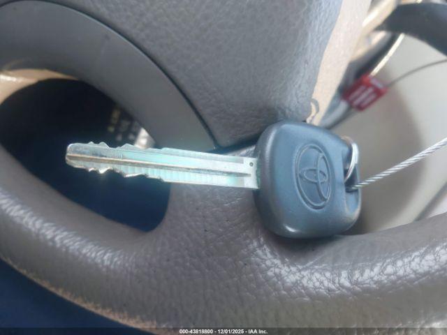 Toyota Highlander V6 Image 12