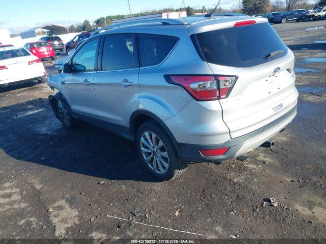 Ford Escape Titanium Image 13