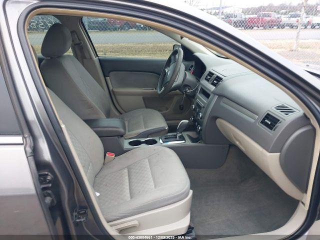 Ford Fusion Se Image 5