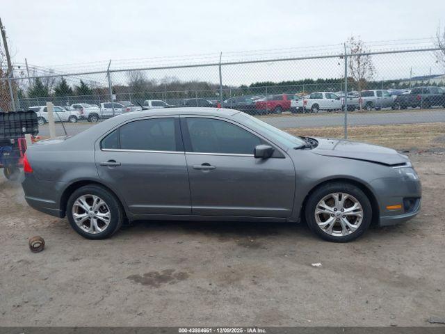 Ford Fusion Se Image 10