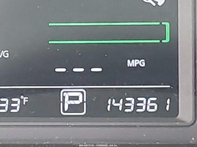 Nissan Sentra S Image 2