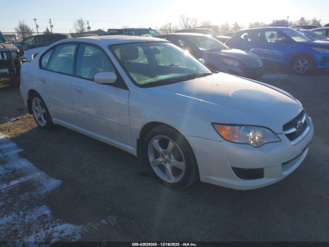 Subaru Legacy 2.5i Image 1