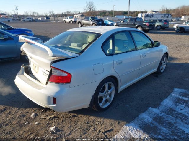 Subaru Legacy 2.5i Image 4