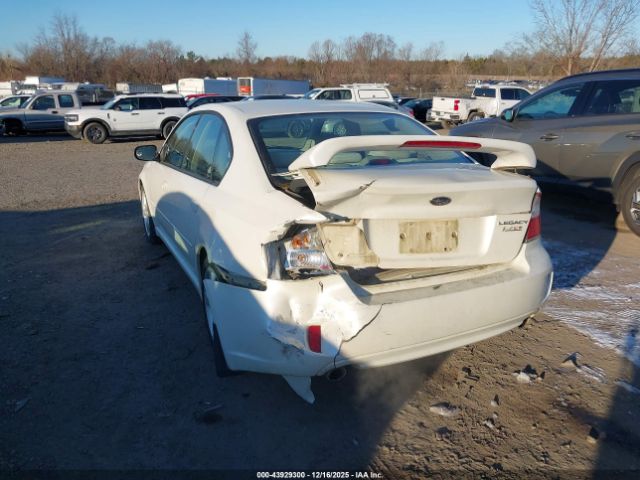 Subaru Legacy 2.5i Image 6