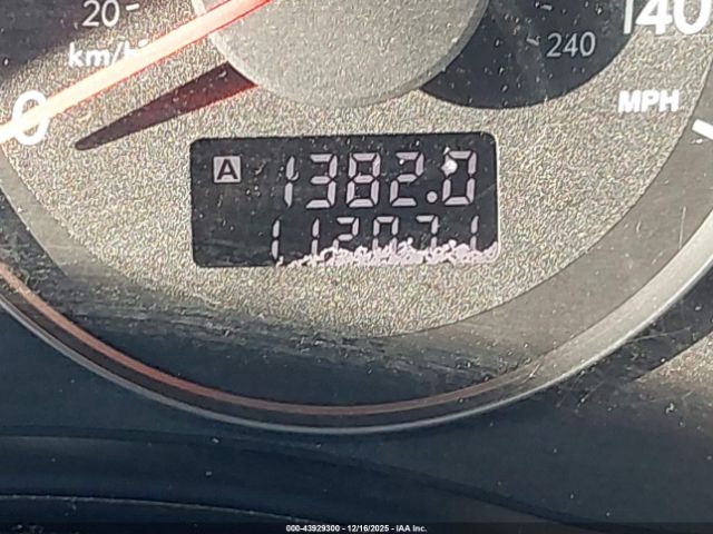 Subaru Legacy 2.5i Image 10