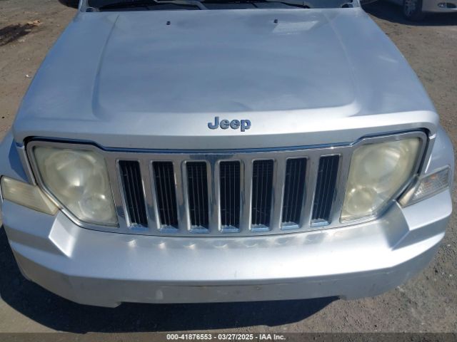 Jeep Liberty Limited Edition Image 10