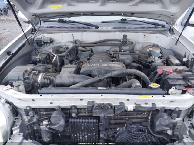 Toyota Sequoia Limited V8 Image 10