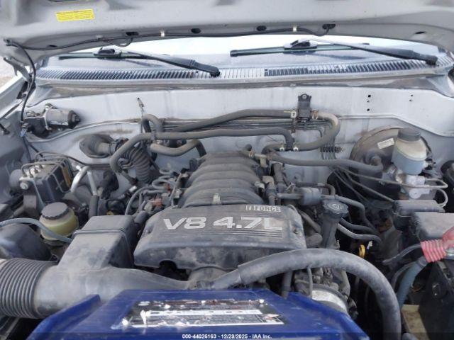 Toyota Sequoia Limited V8 Image 9