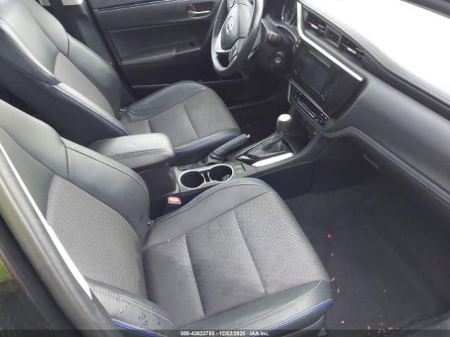 Toyota Corolla Se Image 16