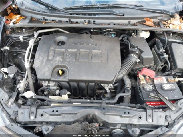 Toyota Corolla Se Image 12