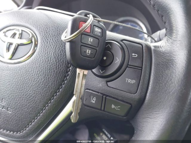 Toyota Corolla Se Image 9