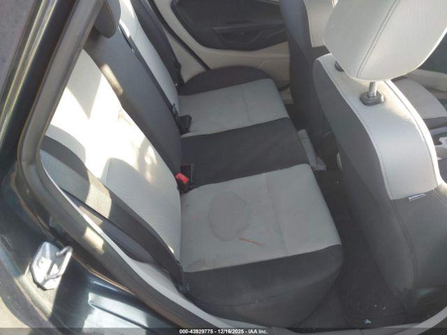 Ford Fiesta S Image 4