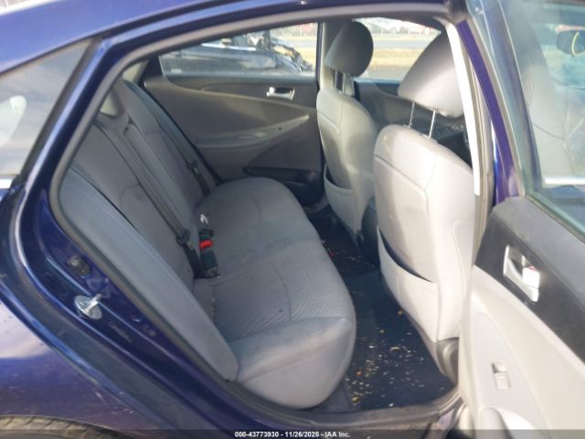 Hyundai SONATA Gls Image 12