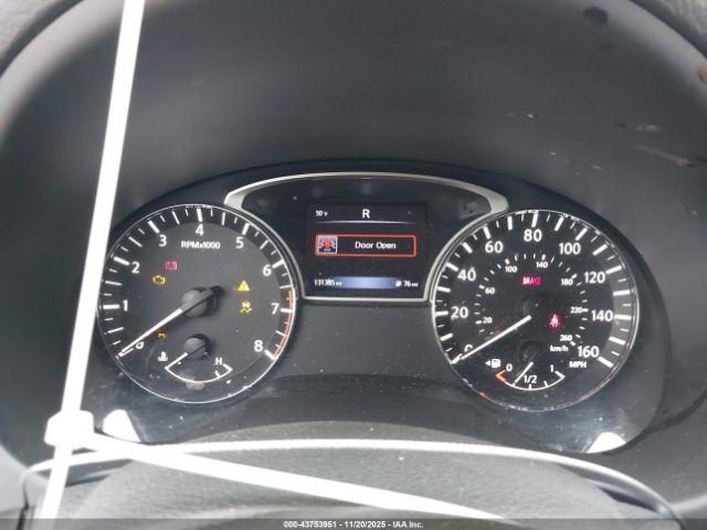 Nissan Altima 2.5 S Image 10