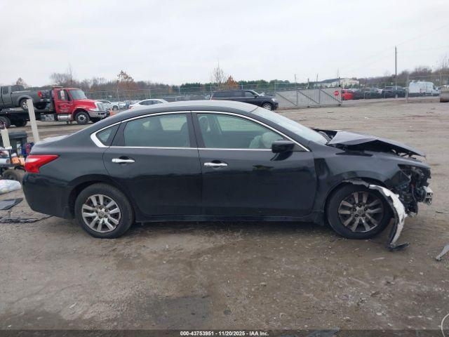 Nissan Altima 2.5 S Image 12