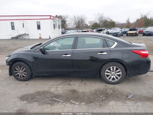 Nissan Altima 2.5 S Image 7