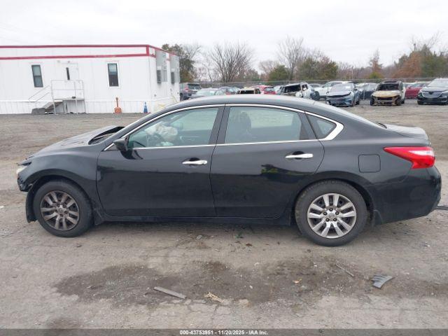 Nissan Altima 2.5 S Image 7