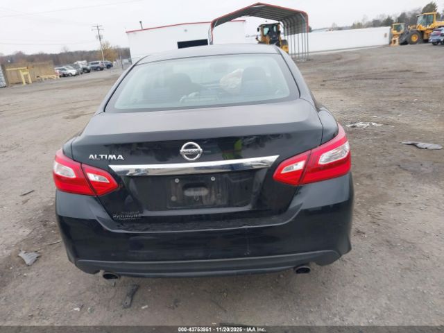 Nissan Altima 2.5 S Image 16