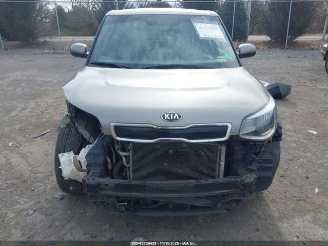 Kia Soul + Image 6