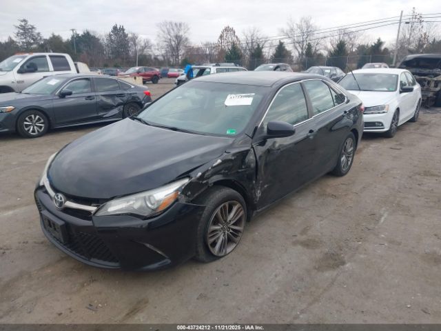 Toyota Camry Se Image 9