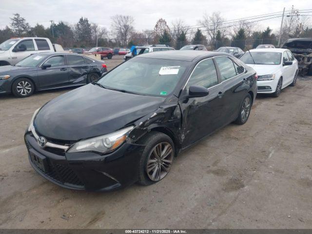 Toyota Camry Se Image 9