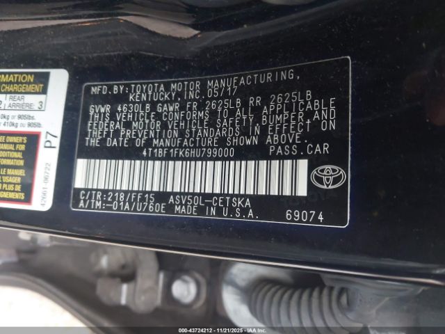 Toyota Camry Se Image 11