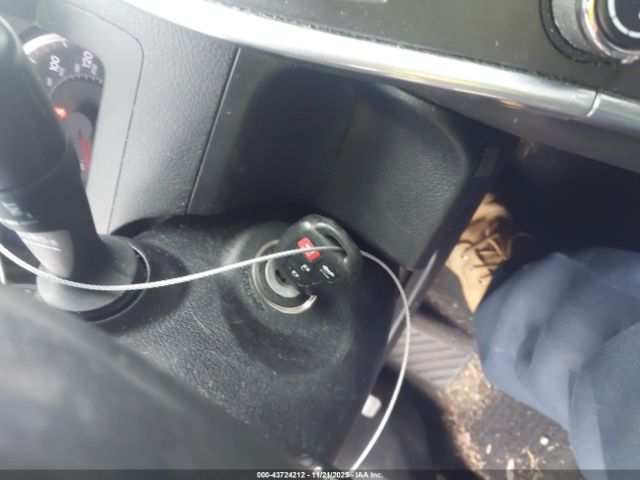 Toyota Camry Se Image 15