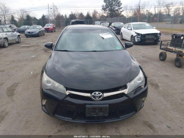 Toyota Camry Se Image 2